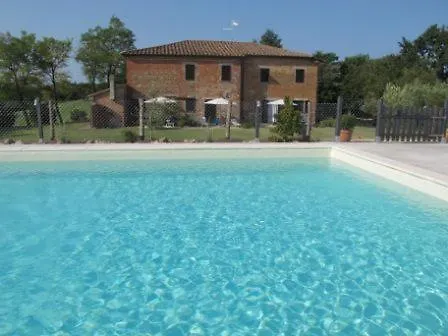 Castiglione Del Lago Sleeps 4 Apartment