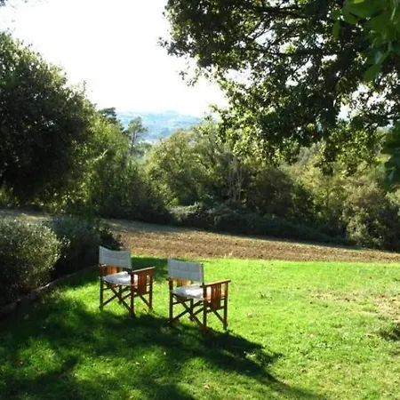 Castiglione Del Lago Sleeps 4 Apartment *