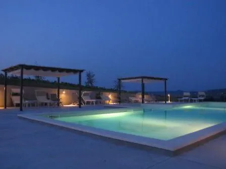 Apartment Castiglione Del Lago Sleeps 4 Ravigliano